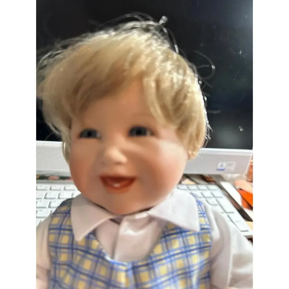 Doll Original Yolanda Bello  SECURE PACKAGING GREAT OFFERS      Doll        Mate